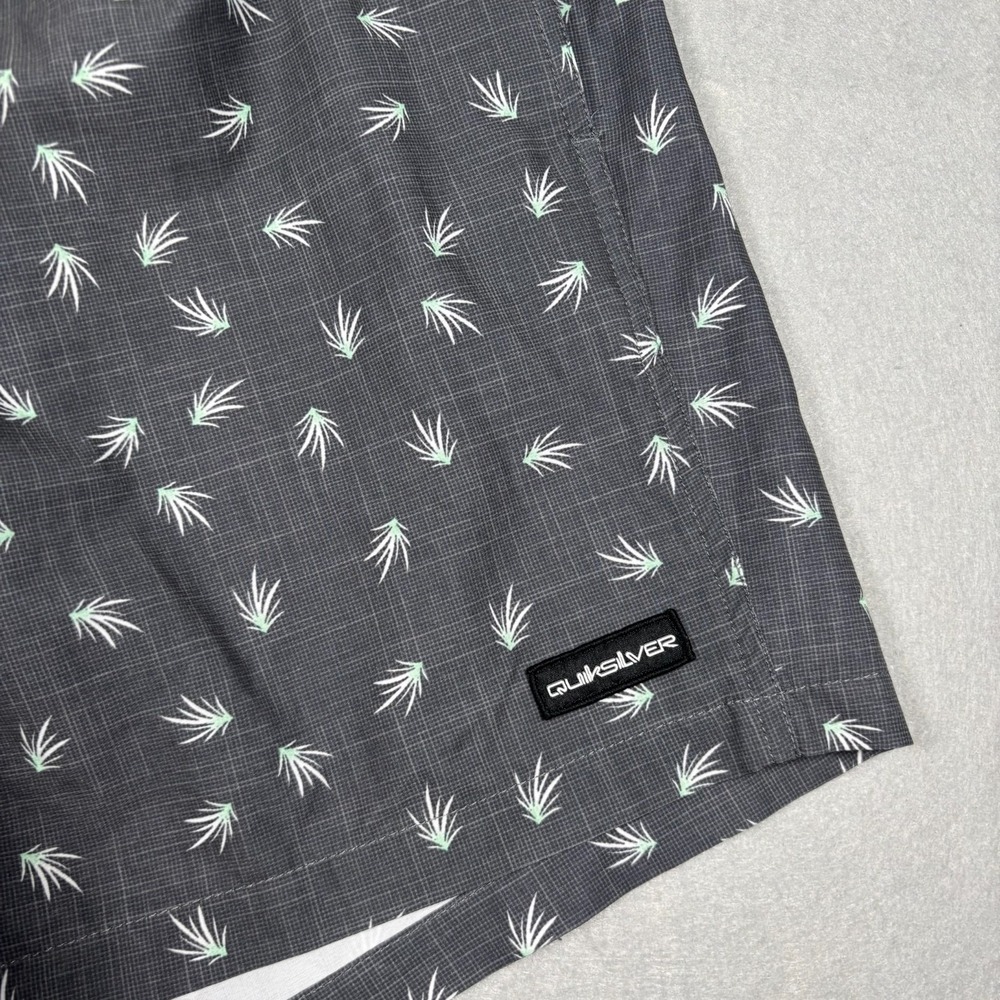 Quiksilver Mens Swim Trunks XL Gray Tropical Leaf Print Board Shorts Lined Beach - Picture 4 of 9